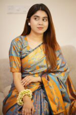Kanjivaram katan Sharee with blause pcs